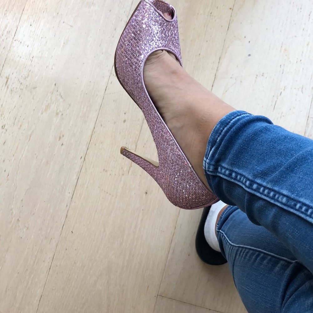 Heels - Picture 4 of 5